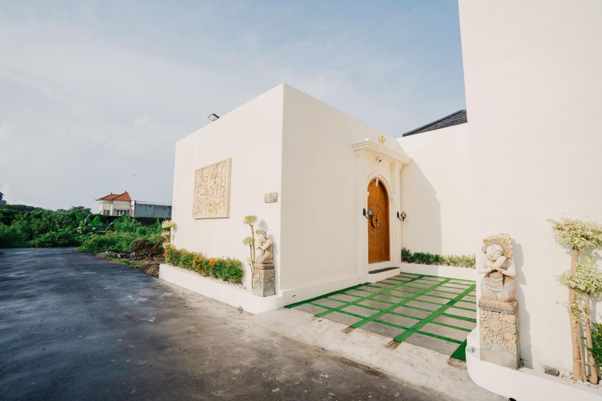 Graha Madeline Villa Ketewel Buitenkant foto